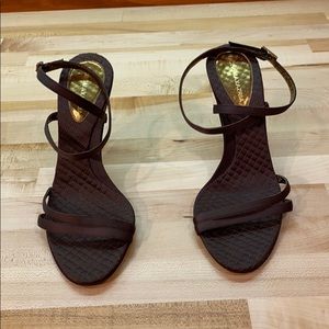 Beautiful BRAND NEW BCBG Brown Heels!